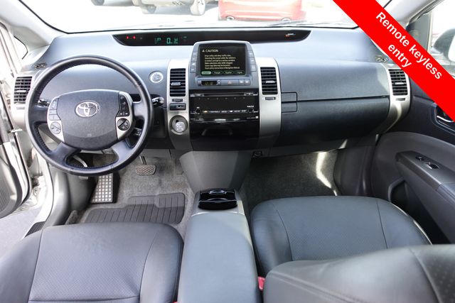 used 2007 Toyota Prius car, priced at $7,000