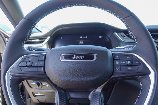 new 2025 Jeep Grand Cherokee car, priced at $41,350