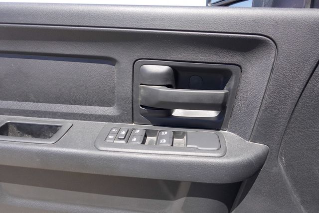 new 2025 Ram 3500 car, priced at $65,172