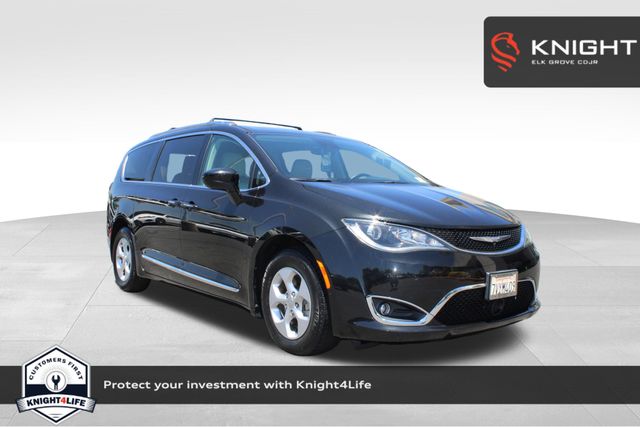 used 2017 Chrysler Pacifica car, priced at $18,888