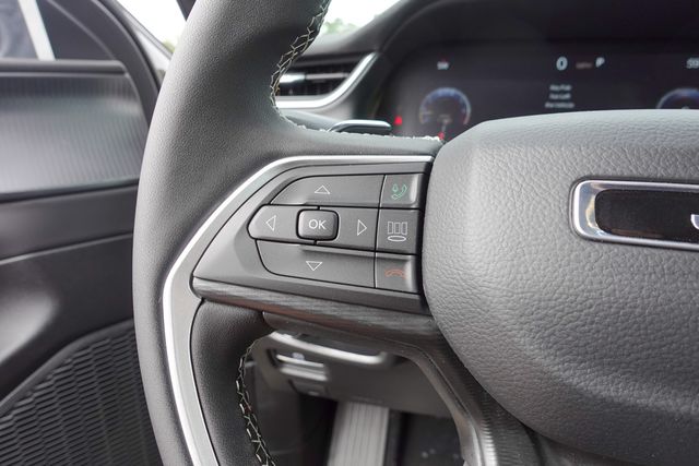 new 2025 Jeep Grand Cherokee car, priced at $33,530