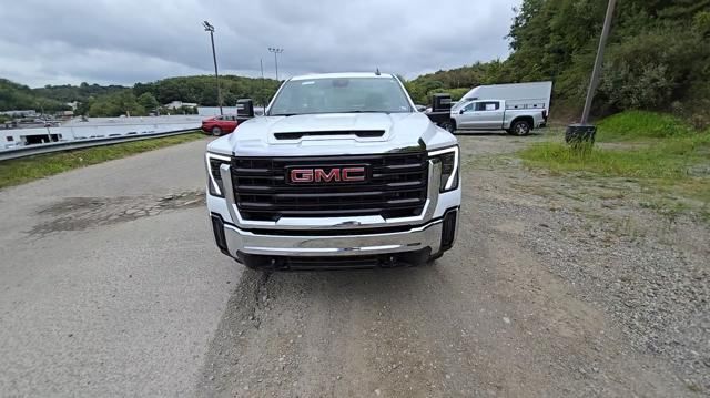 new 2024 GMC Sierra 2500HD car, priced at $45,420