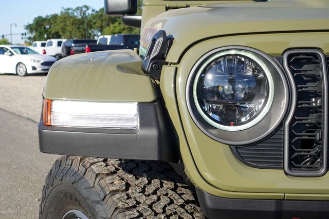 new 2025 Jeep Wrangler car, priced at $53,580