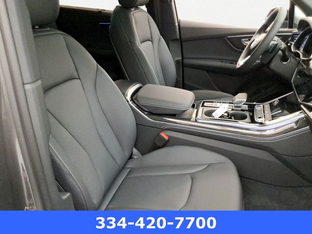 new 2025 Audi Q7 car, priced at $70,300