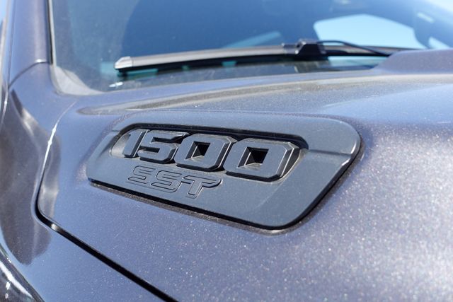 new 2025 Ram 1500 car, priced at $43,653