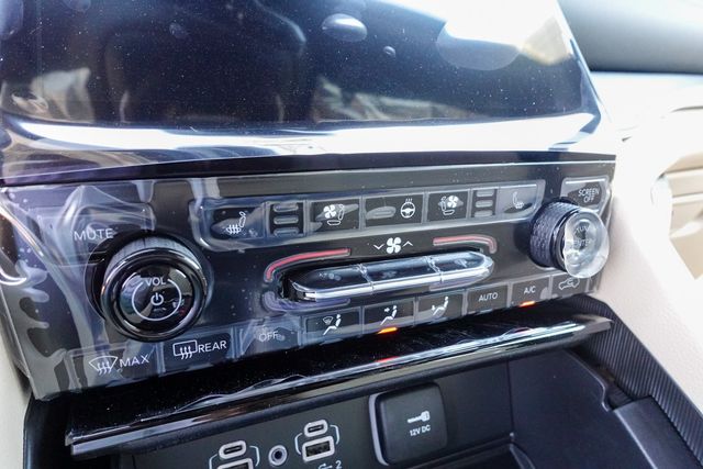 new 2025 Jeep Grand Cherokee car, priced at $47,180