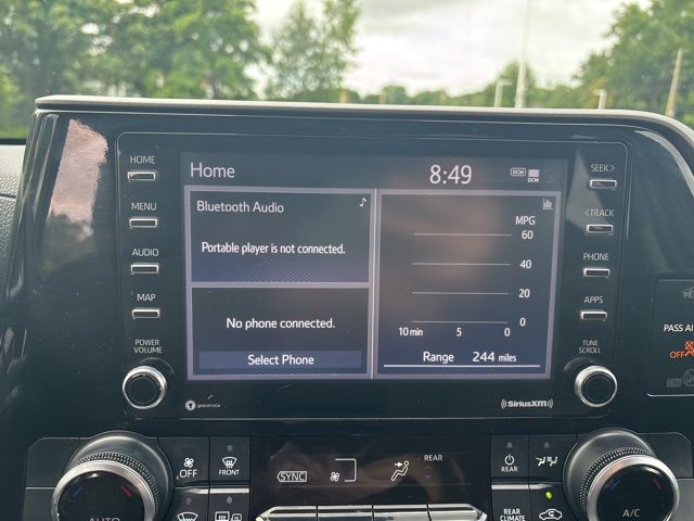 used 2022 Toyota Highlander car, priced at $29,999