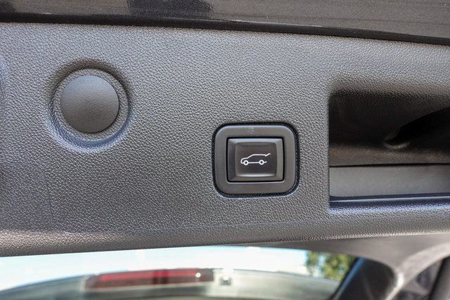 used 2023 Chevrolet Equinox car, priced at $18,299