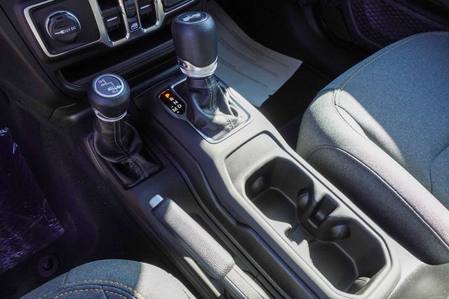 new 2025 Jeep Wrangler car, priced at $40,180