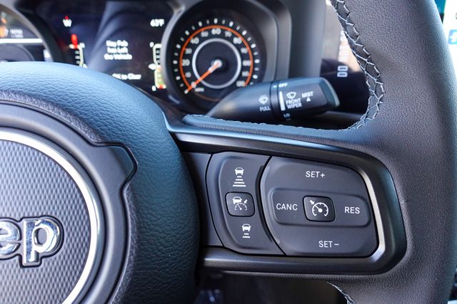new 2025 Jeep Gladiator car, priced at $47,610