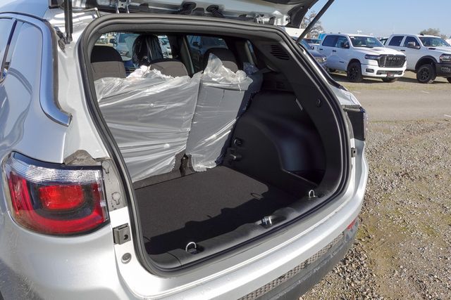 new 2025 Jeep Compass car, priced at $28,090