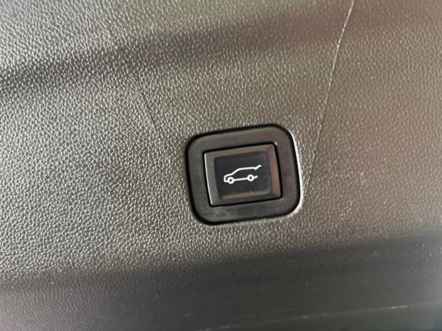 used 2022 GMC Yukon car, priced at $59,000