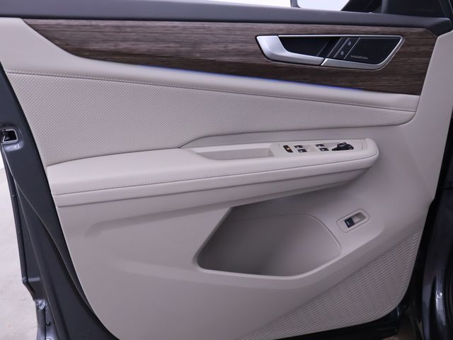 new 2025 Volkswagen Atlas car, priced at $54,819