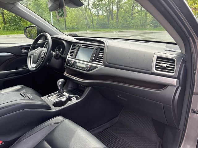 used 2018 Toyota Highlander car, priced at $16,999