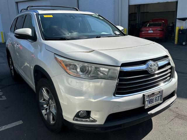 used 2016 Toyota Highlander car, priced at $25,618