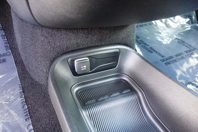 new 2025 Chrysler Pacifica car, priced at $41,290