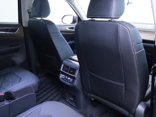 new 2025 Volkswagen Atlas car, priced at $45,217