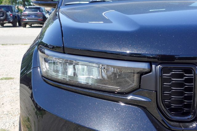 new 2025 Jeep Grand Cherokee car, priced at $39,350