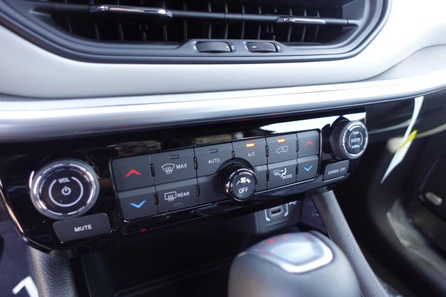 new 2025 Jeep Compass car, priced at $37,785