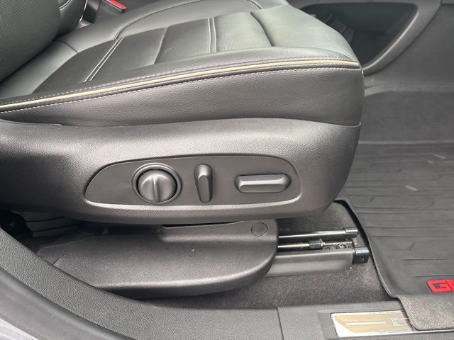 used 2021 GMC Acadia car, priced at $27,999