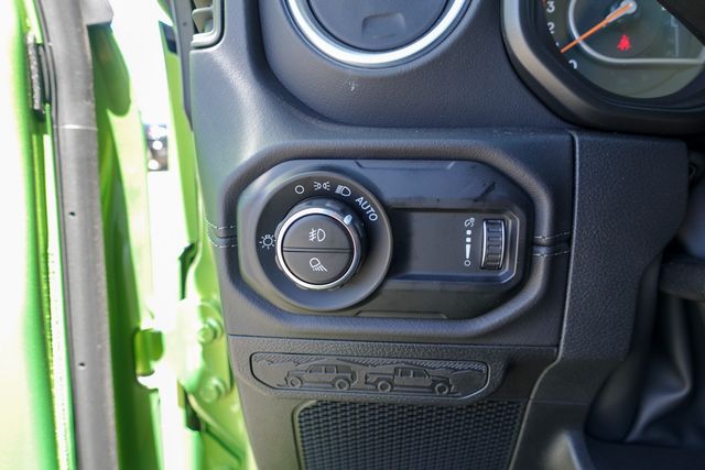 new 2025 Jeep Gladiator car, priced at $40,530