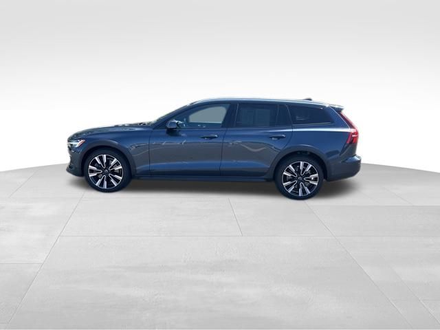 used 2021 Volvo V60 Cross Country car, priced at $27,499