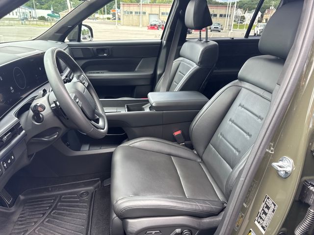 used 2024 Hyundai Santa Fe car, priced at $37,899