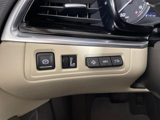 used 2023 Cadillac XT6 car, priced at $39,000