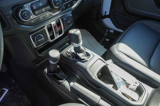 new 2025 Jeep Wrangler car, priced at $47,525