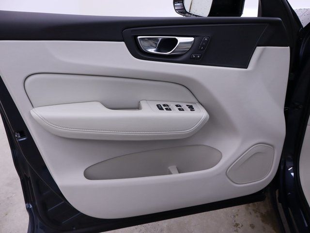 new 2025 Volvo XC60 Plug-In Hybrid car, priced at $63,284