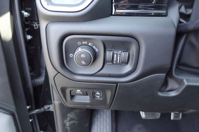 new 2025 Ram 1500 car, priced at $61,594