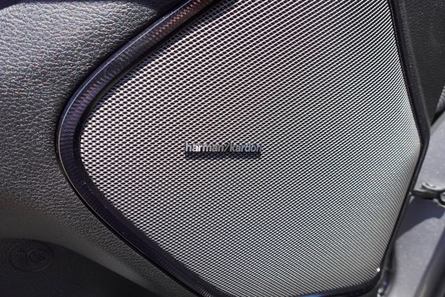 new 2025 Ram 1500 car, priced at $61,429