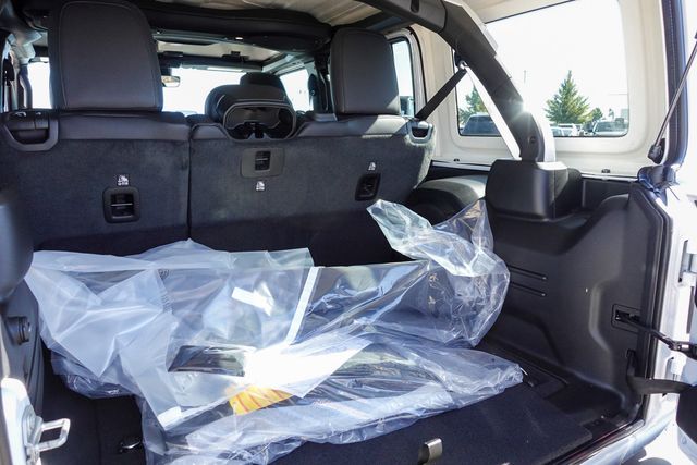 new 2025 Jeep Wrangler car, priced at $47,525