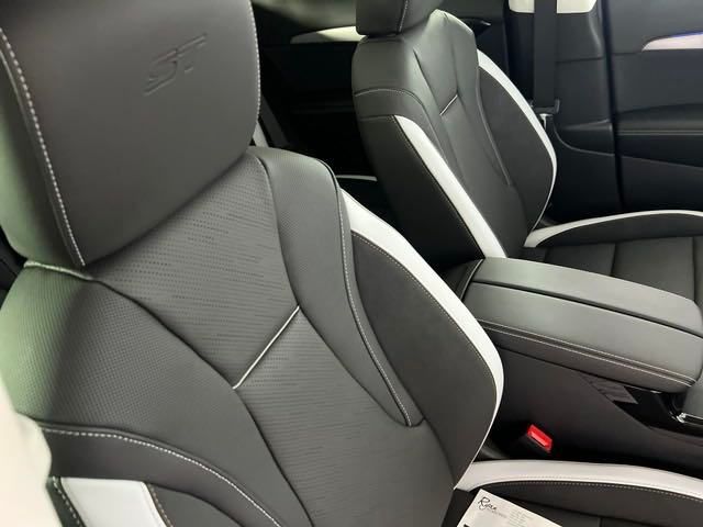 new 2025 Buick Envision car, priced at $42,000