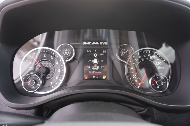 new 2024 Ram 1500 car, priced at $41,920