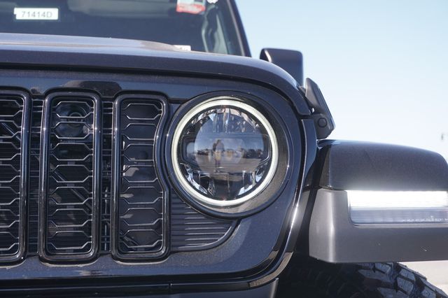 new 2024 Jeep Gladiator car, priced at $41,922