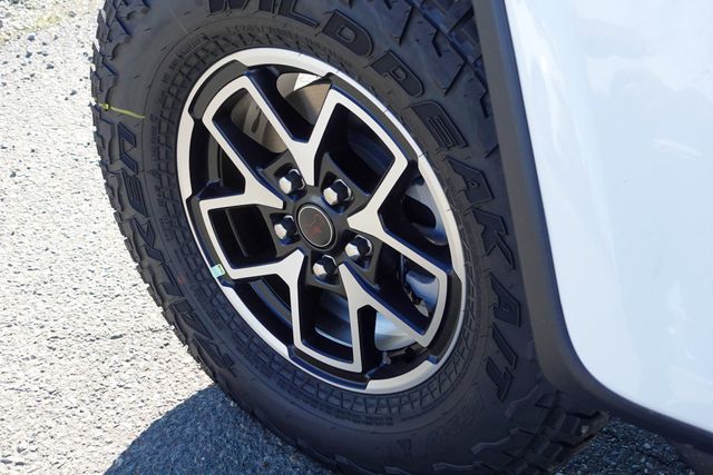 new 2025 Jeep Gladiator car, priced at $57,320