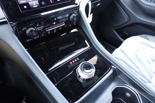 new 2025 Jeep Grand Cherokee car, priced at $41,525
