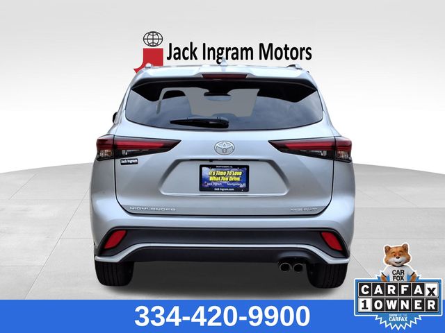 used 2024 Toyota Highlander car, priced at $43,999