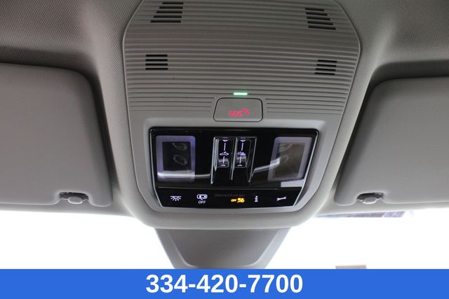 new 2025 Volkswagen Atlas car, priced at $43,693