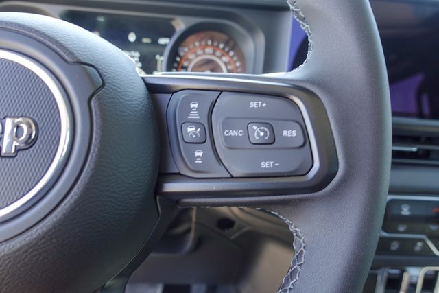 new 2025 Jeep Gladiator car, priced at $47,985