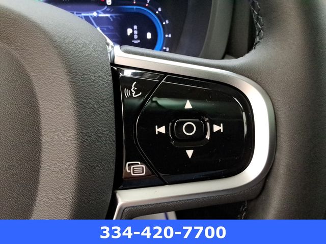 new 2025 Volvo XC60 car, priced at $55,335