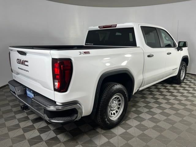 new 2024 GMC Sierra 1500 car, priced at $42,000