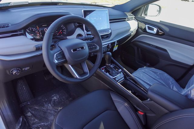 new 2025 Jeep Compass car, priced at $31,340