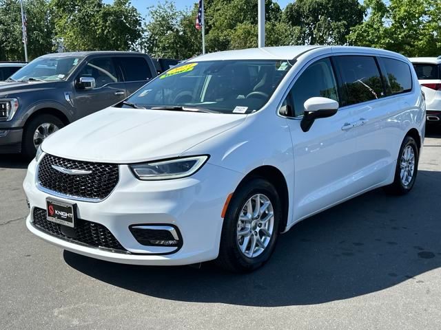 used 2023 Chrysler Pacifica car, priced at $25,247
