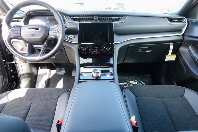 new 2025 Jeep Grand Cherokee L car, priced at $40,967