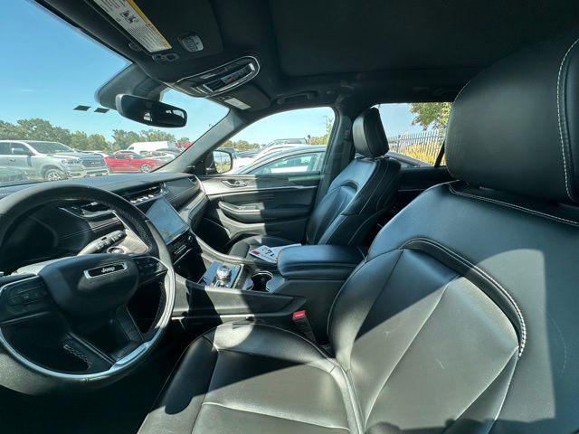 used 2024 Jeep Grand Cherokee car, priced at $29,998