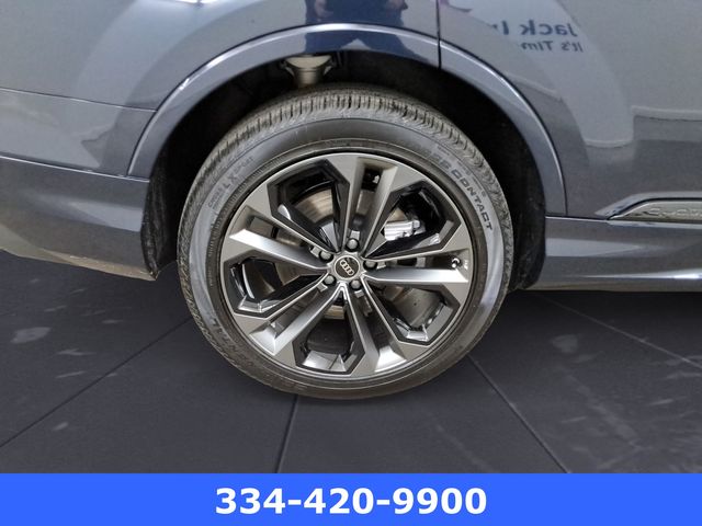 new 2025 Audi Q7 car, priced at $72,250