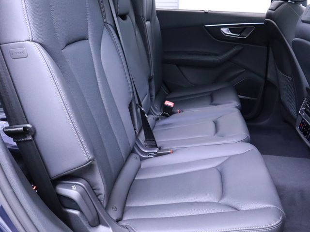 new 2025 Audi Q7 car, priced at $72,250