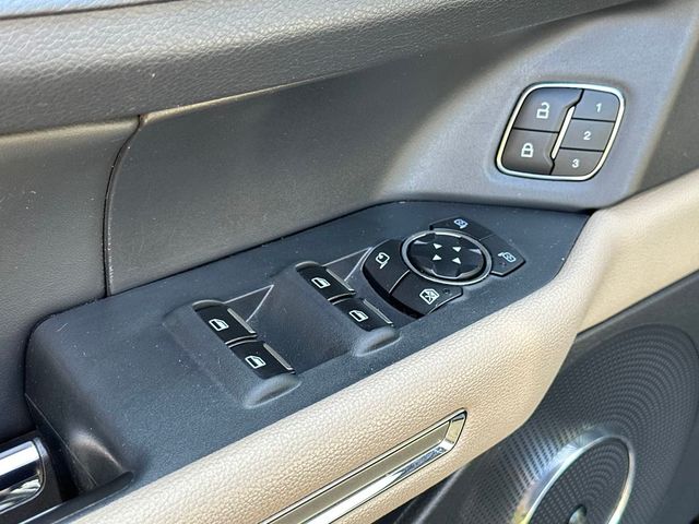 used 2023 Ford Expedition car, priced at $42,489
